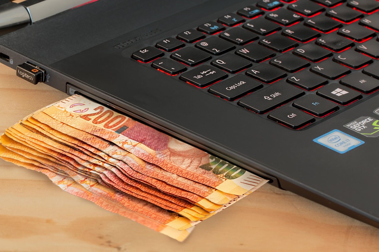 Achieving Financial Freedom Online