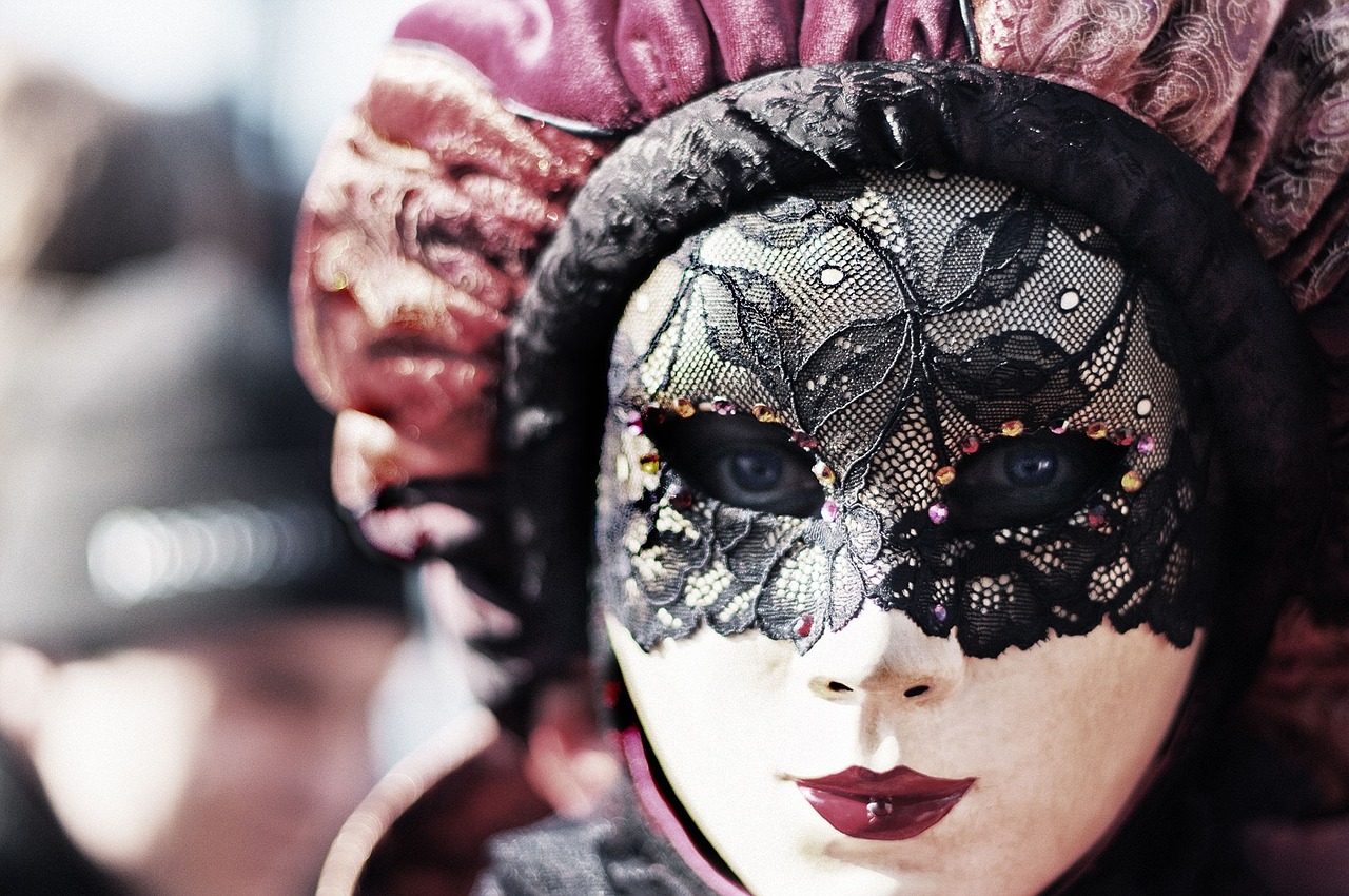 Lace Veil Aesthetic 2026: Redefining Elegance in Digital Fashion